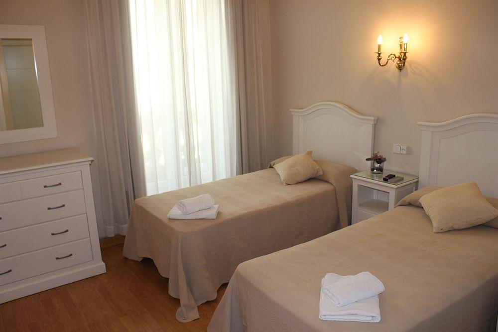 Hostal Montecarlo Мадрид Екстериор снимка