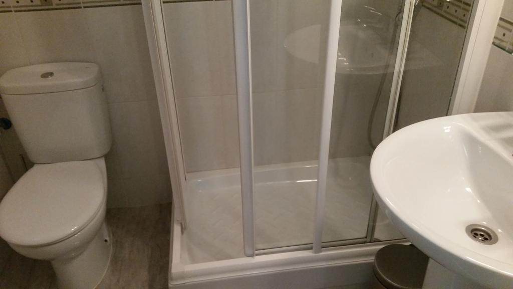 Hostal Montecarlo Мадрид Екстериор снимка